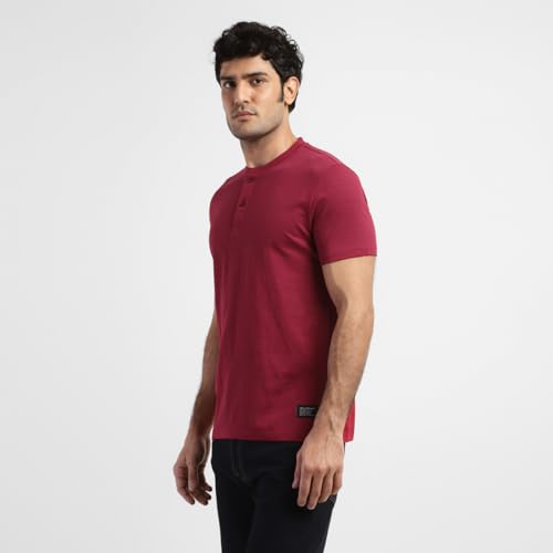 Levis Mens Regular Fit Solid T-Shirt