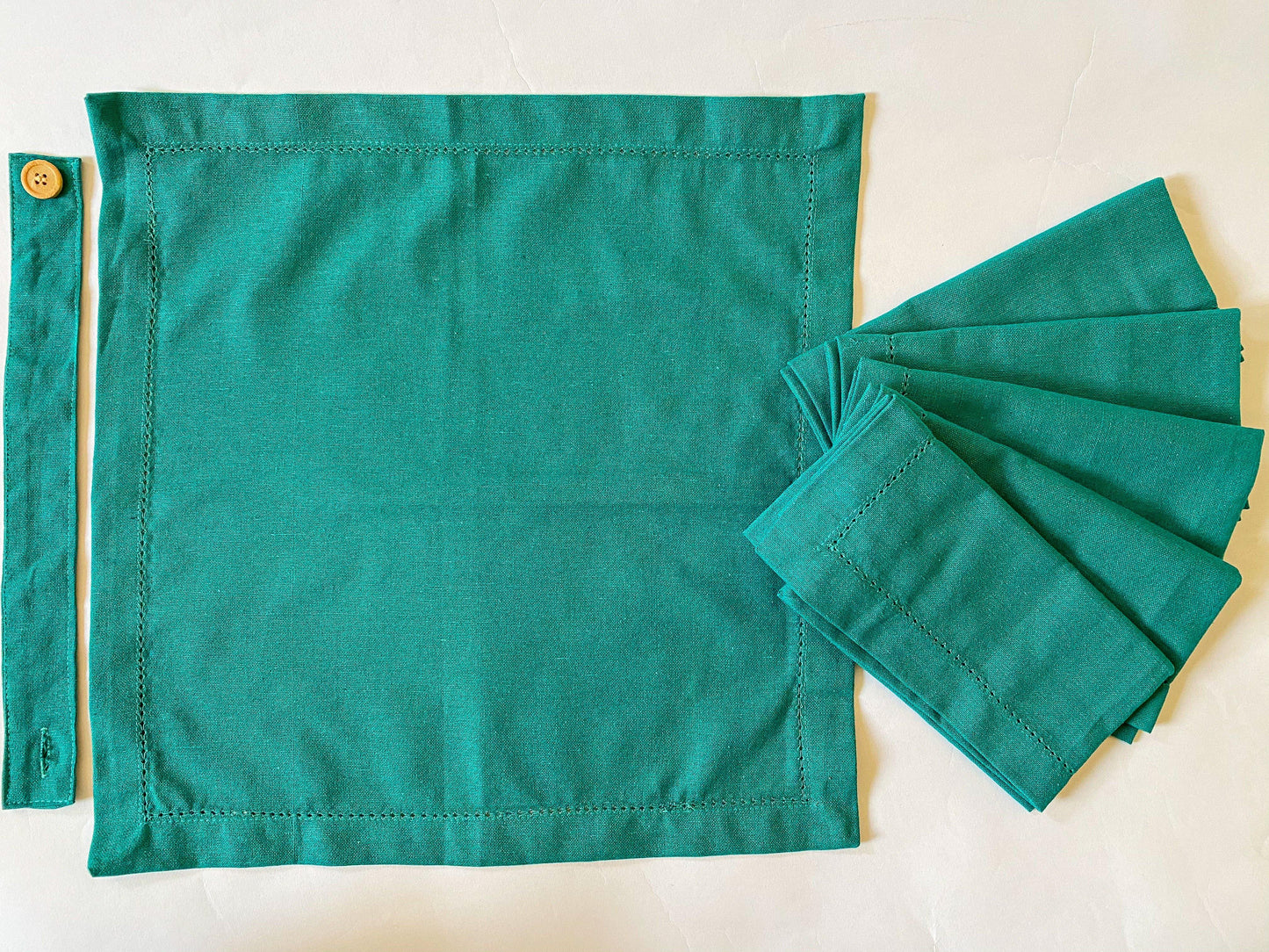 Lushomes Sea Green Table Napkins, 16"x16", Pack of 6 for Home, Restaurant, Bar, Cafe, Events.