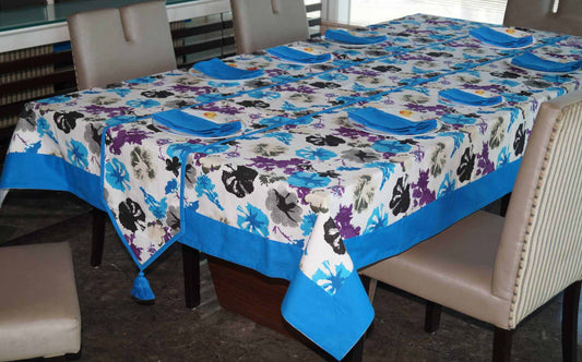 Lushomes 8-seater dining set: 1 tablecloth (60x108"), 1 runner (12x120"), 8 napkins (17x17").