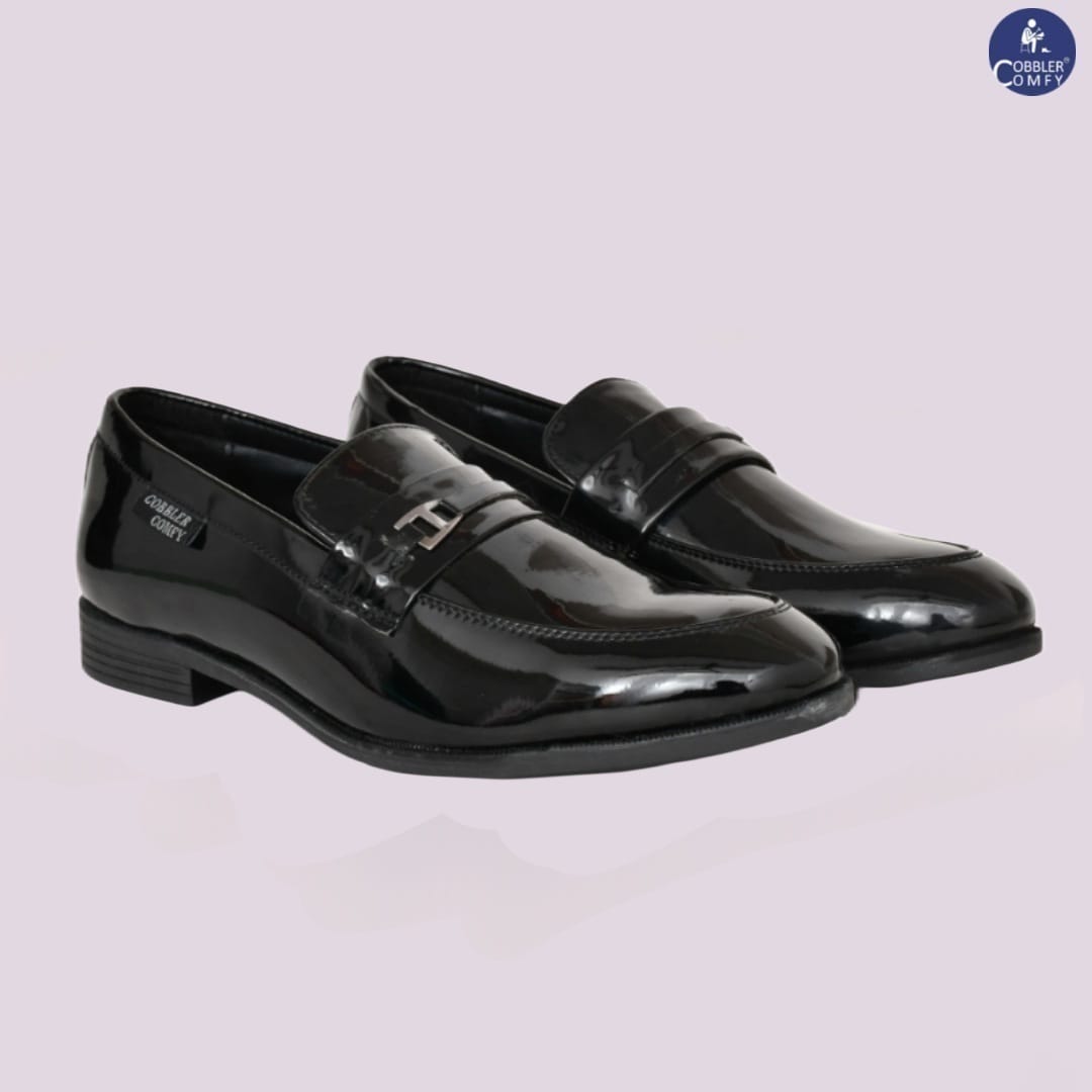 Shiny Slip-on for Men with Metallic Loop Buckle  Black