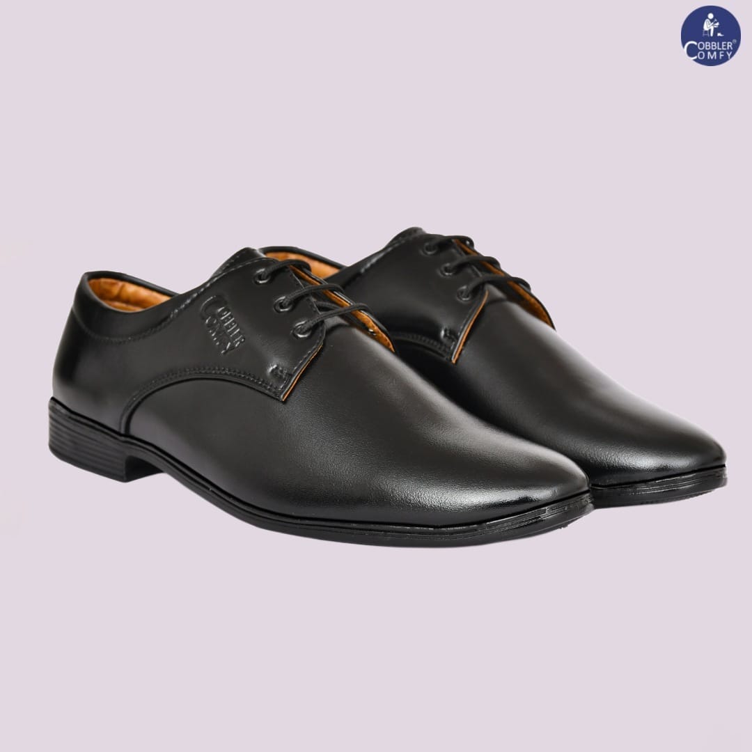 Pointed-toe Neat Look Lace-up Derby Shoes for Men  Black